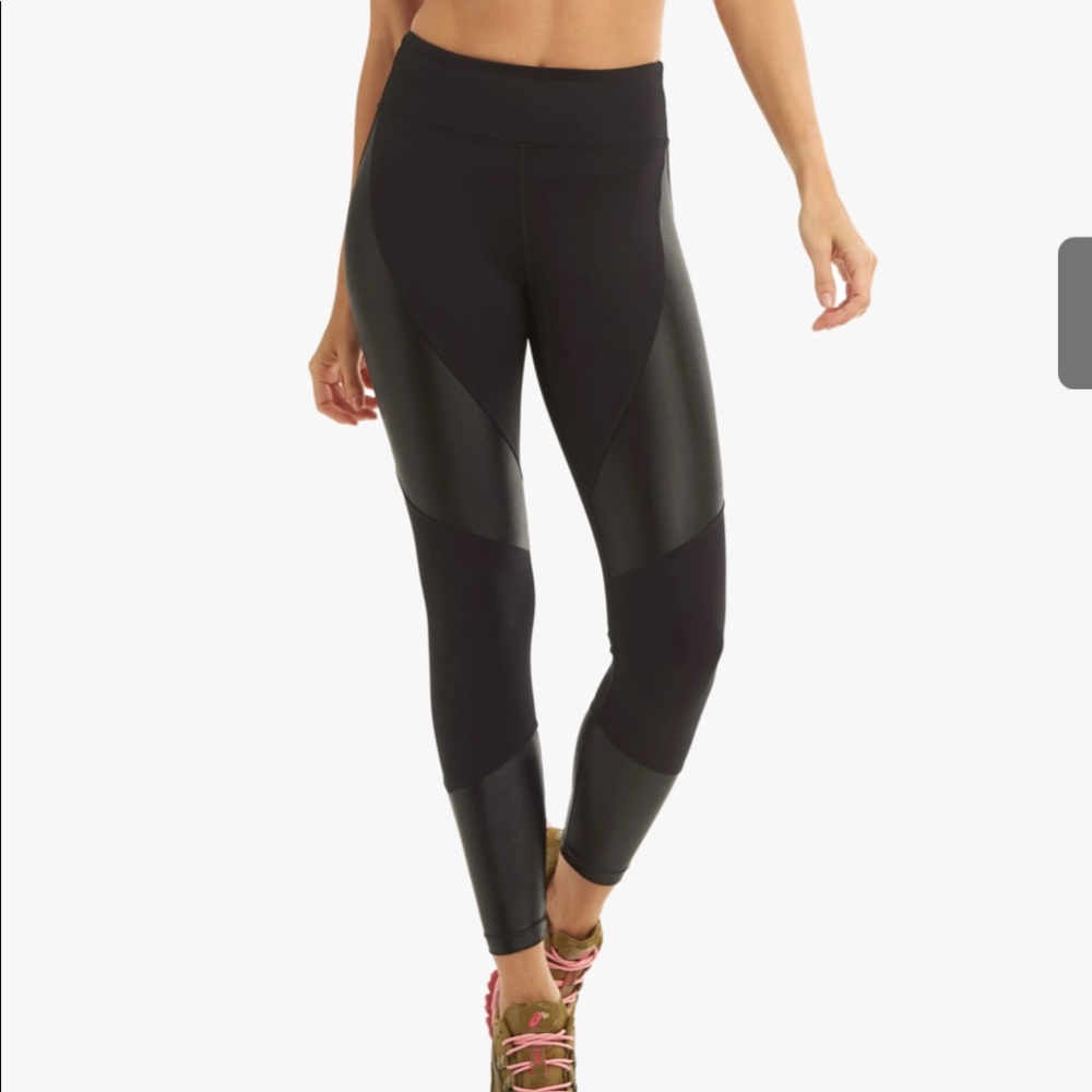 Koral Forge Blackout Leggings